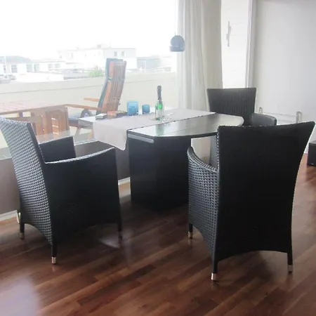 Luv-und-lee-apartment-23 *