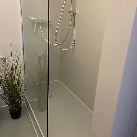 Luv-und-lee-apartment-23 *