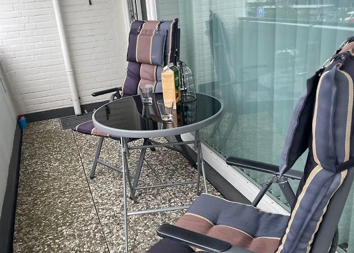 Luv-und-lee-apartment-23 *